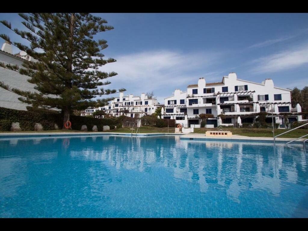 Apartment By The Beach Sitio de Calahonda Exterior foto